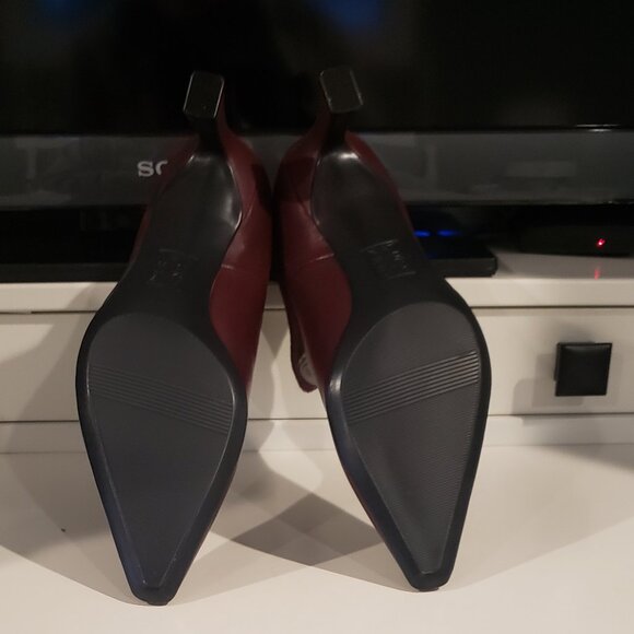 NWT: Naturalizer Daya Pointed Toe Bootie Size: 8.5 - Picture 6 of 8